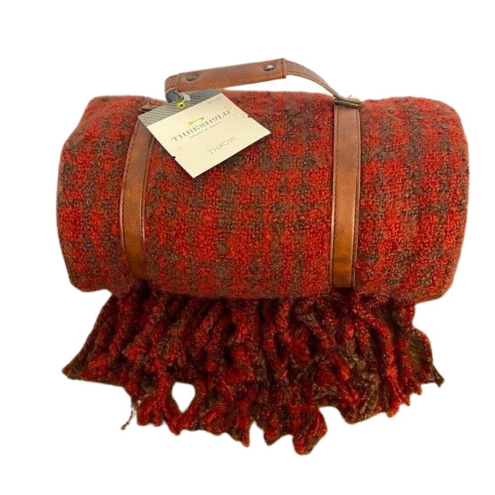 NWT Threshold Maroon Fringed Throw Blanket Acrylic 50x60 w/ Carry Strap